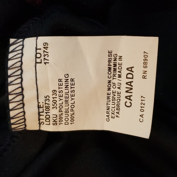 Lace dress - Picture 4 of 5